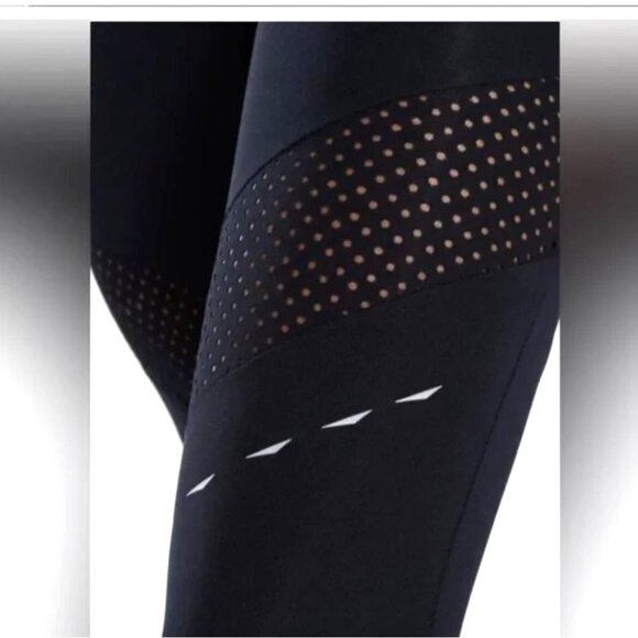 Gymshark Black Quick Dry Pro Performance Laser Cut Leggings Sz S - Picture 2 of 11